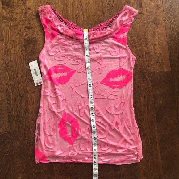 ✨Rare✨The One KISS ME 💋 Tank Top Pink - Picture 6 of 8
